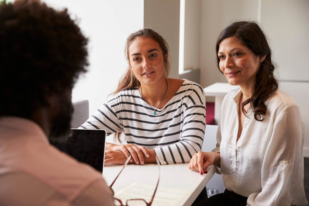 4 dicas para preparar uma reunião de pais e professores produtiva